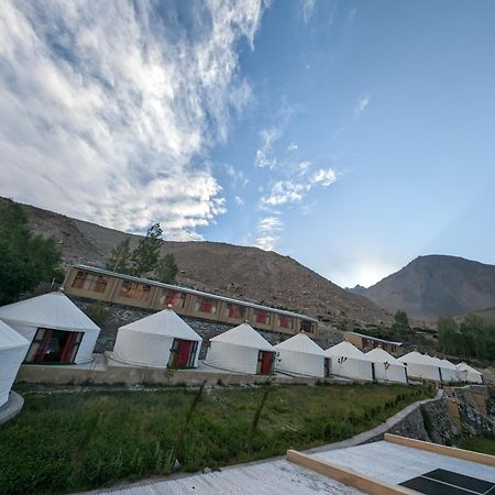 Apex Hotels And Resorts Hussaini Karimabad  المظهر الخارجي الصورة