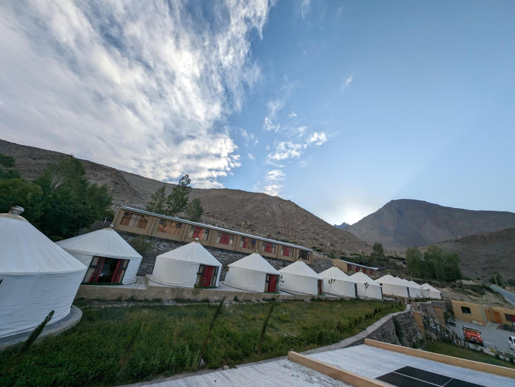 Apex Hotels And Resorts Hussaini Karimabad  المظهر الخارجي الصورة