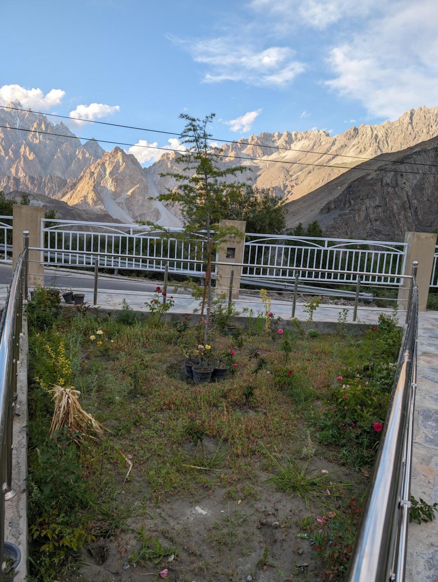 Apex Hotels And Resorts Hussaini Karimabad  المظهر الخارجي الصورة