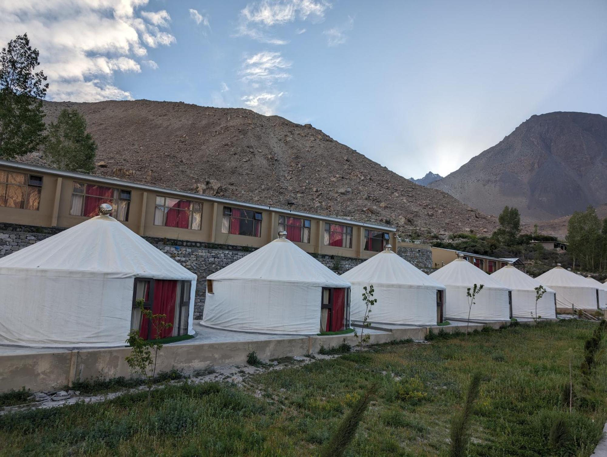 Apex Hotels And Resorts Hussaini Karimabad  المظهر الخارجي الصورة