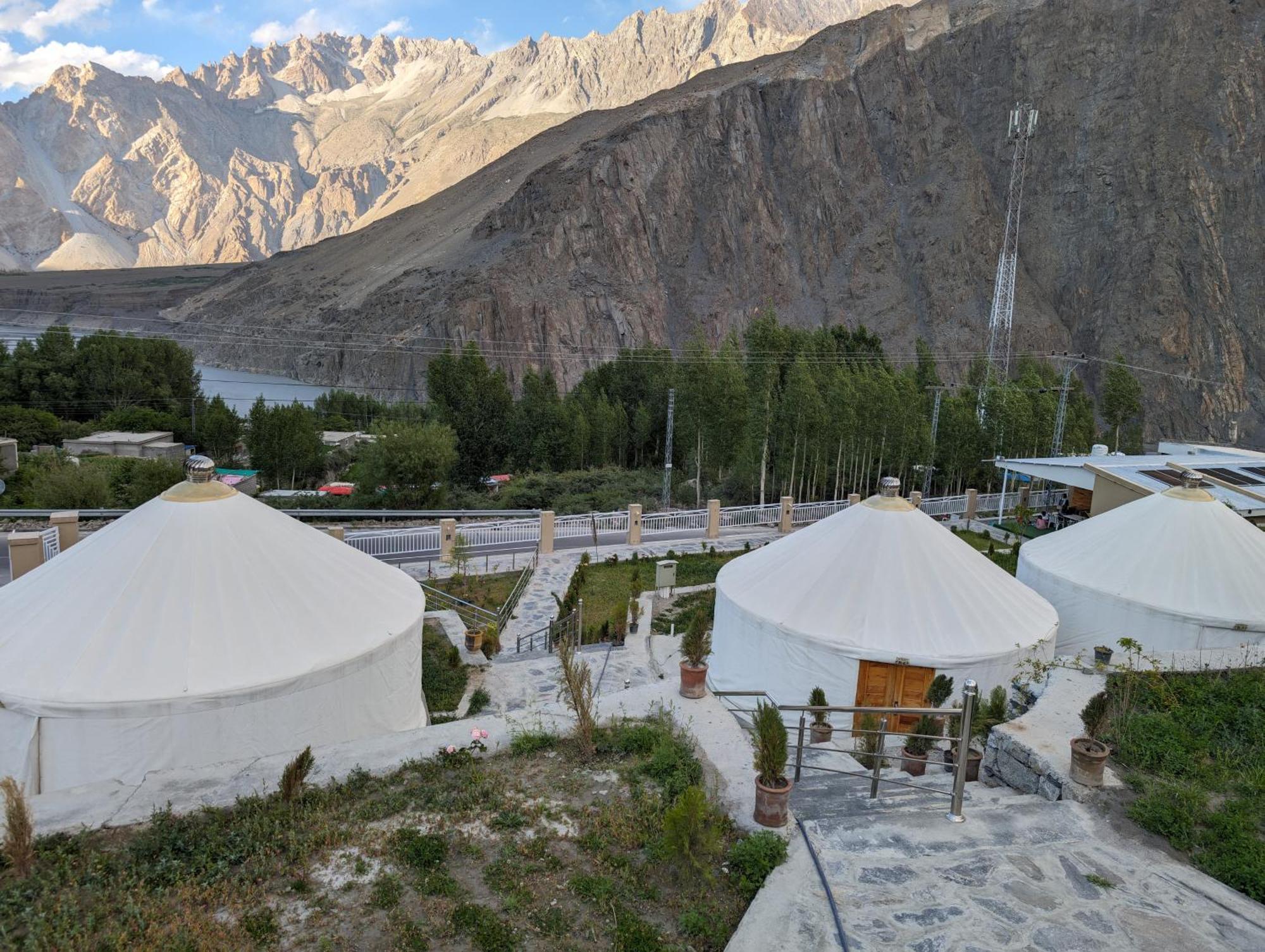 Apex Hotels And Resorts Hussaini Karimabad  المظهر الخارجي الصورة